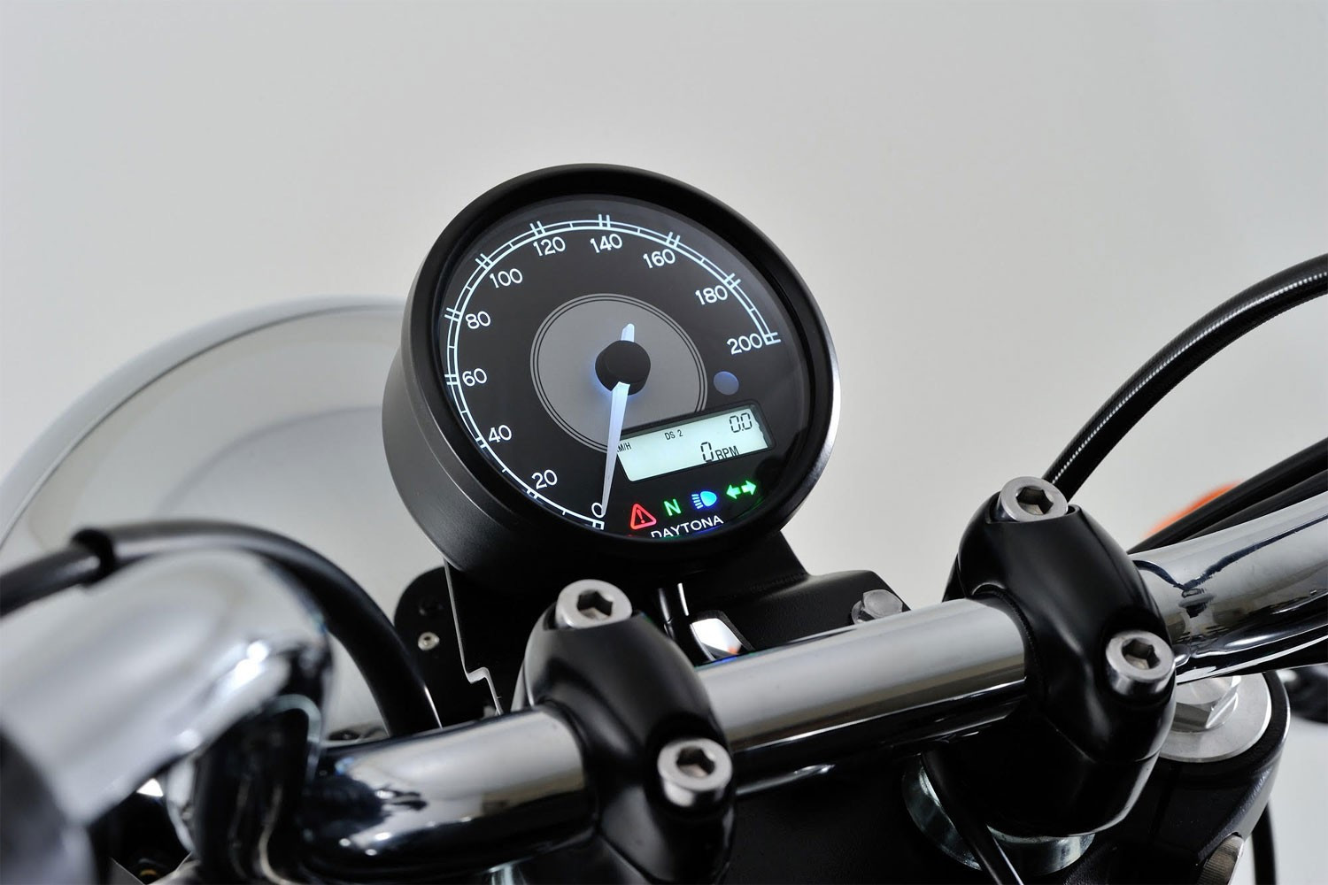 DAYTONA Compteur aiguille VELONA 80, 200km/h, avec compte-tours LCD
